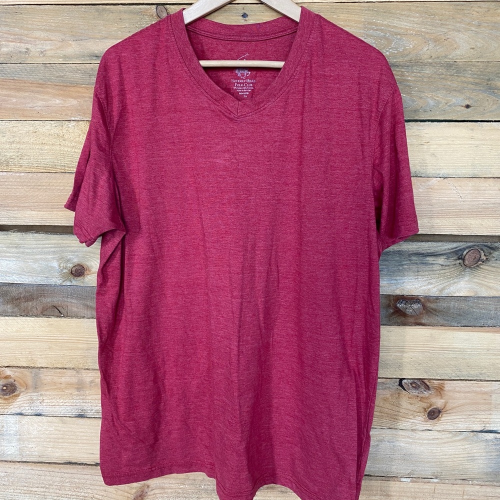 XL red v-neck t-shirt
